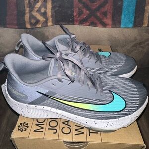 Nike Air Zoom Speed 2 Grade School Youth 5.5/ Women 7 Running Shoe